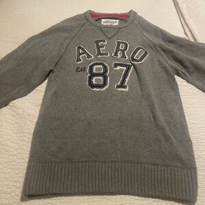 Men’s Aeropostale grey and black sweatshirt
Size:XL